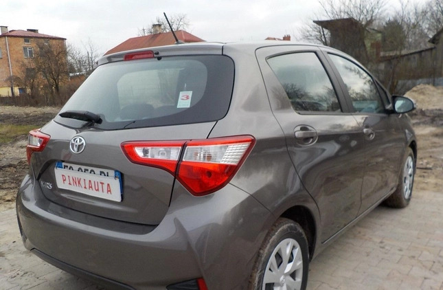 Toyota Yaris cena 34900 przebieg: 55200, rok produkcji 2020 z Kartuzy małe 301